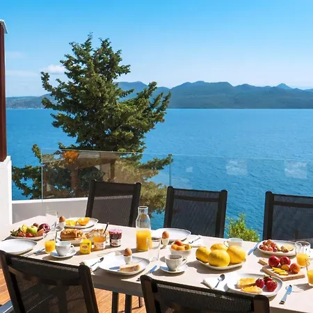 Selina Villa Nikiana